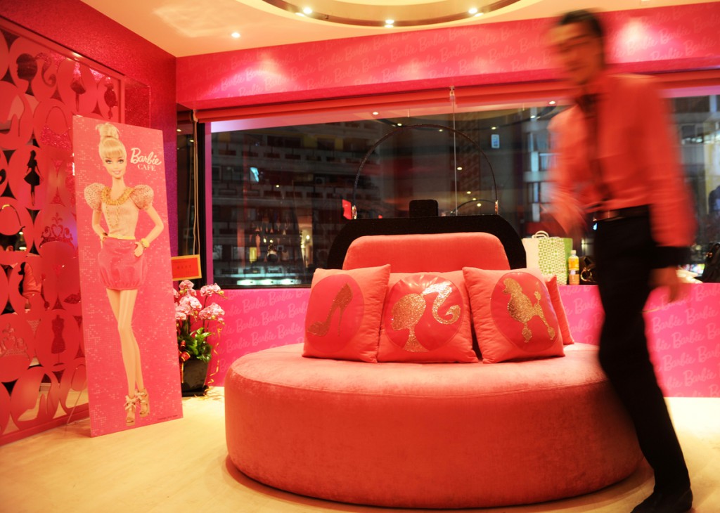 Barbie restaurant_2